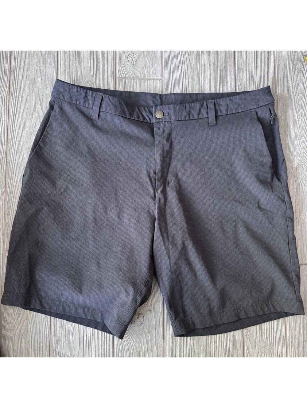 Lululemon Shorts Mens Size 36 Gray Hybrid Golf Casual Stretch Performance 8”